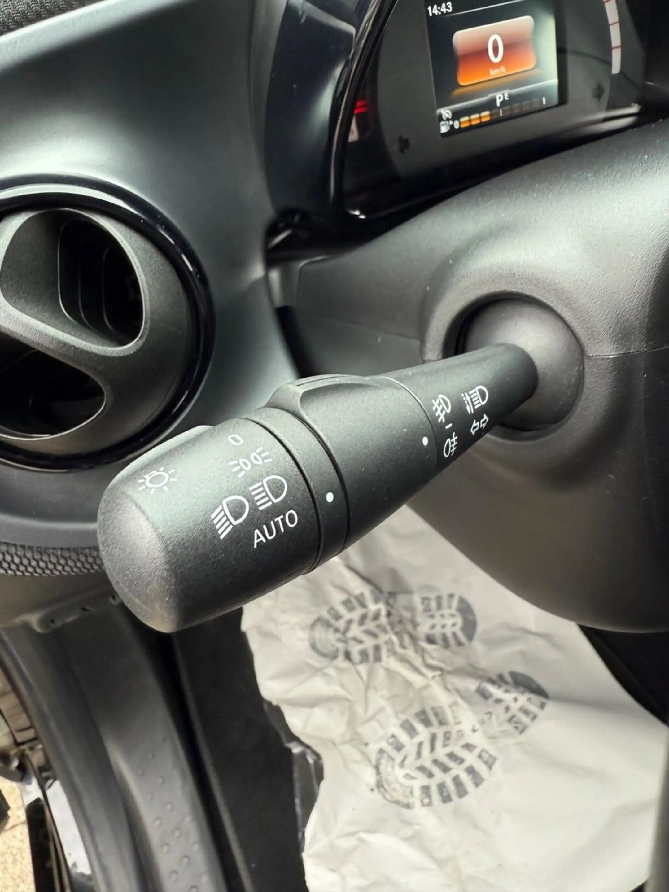 smart forTwo CABRIO*PASSION*NAVI*RÜCKFAHRKAMERA* — photo 13