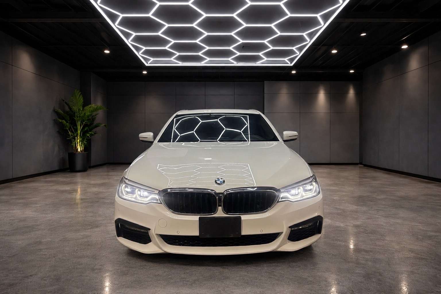 2017 BMW 5 Series 4dr Sdn 540i xDrive AWD — снимка 1