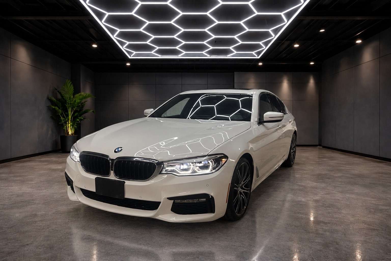 2017 BMW 5 Series 4dr Sdn 540i xDrive AWD — снимка 1