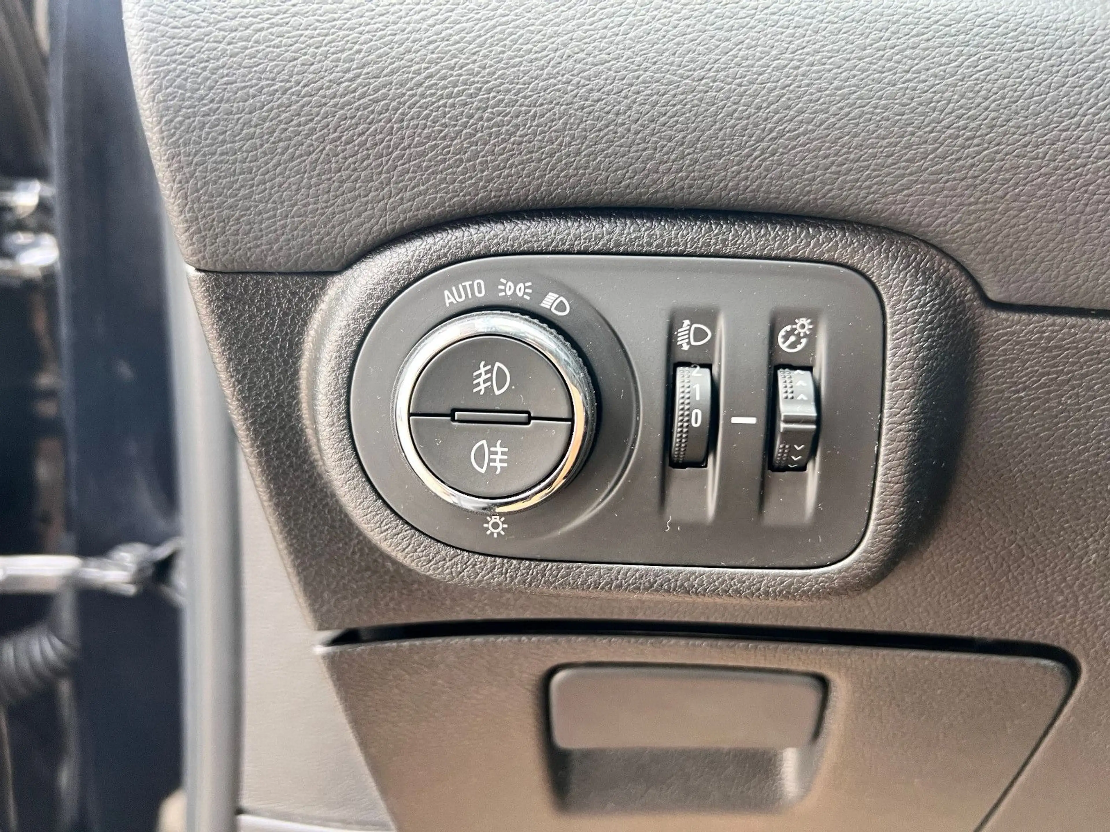 Opel Zafira Tourer 1.4 Turbo Edition Start/Stop Navi — photo 12