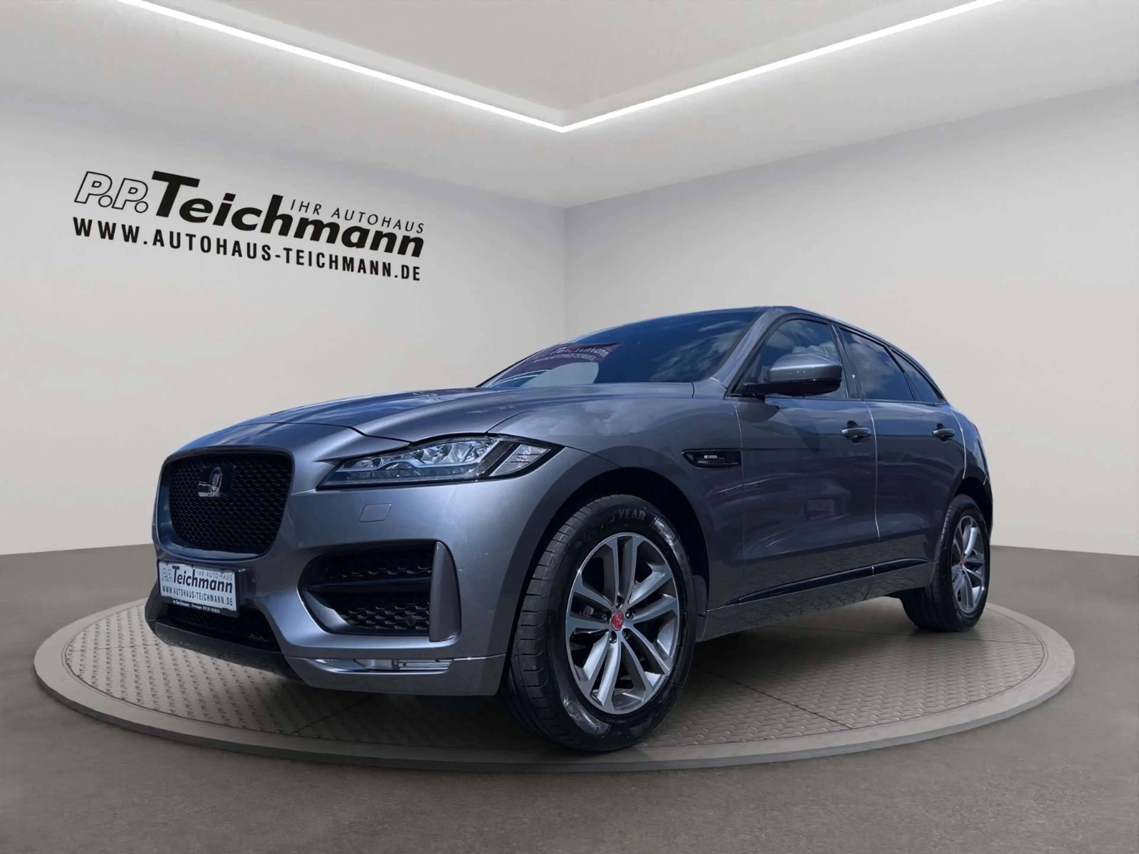 Jaguar F-Pace 20d AWD R-Sport Automatik