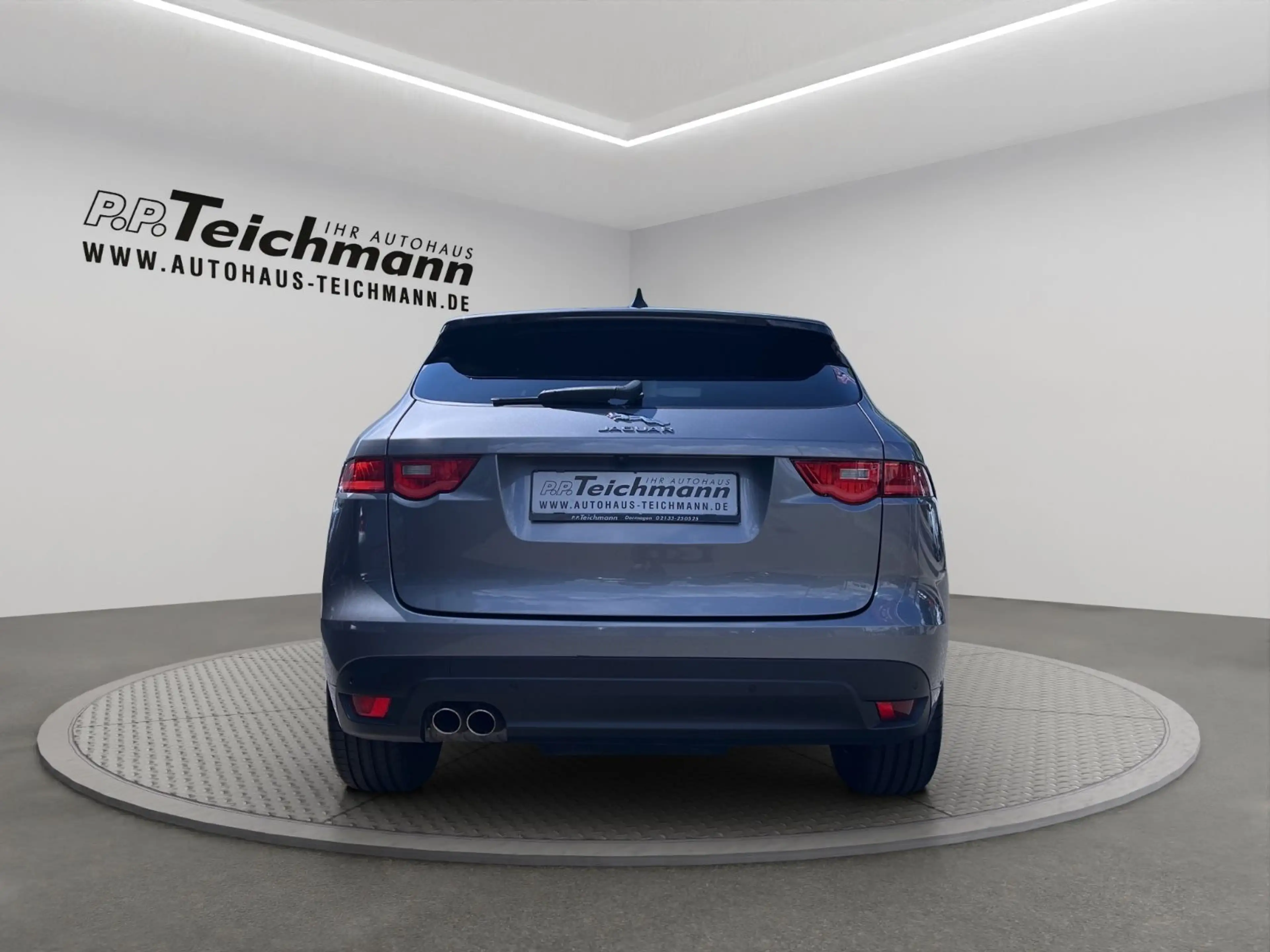 Jaguar F-Pace 20d AWD R-Sport Automatik — photo 6