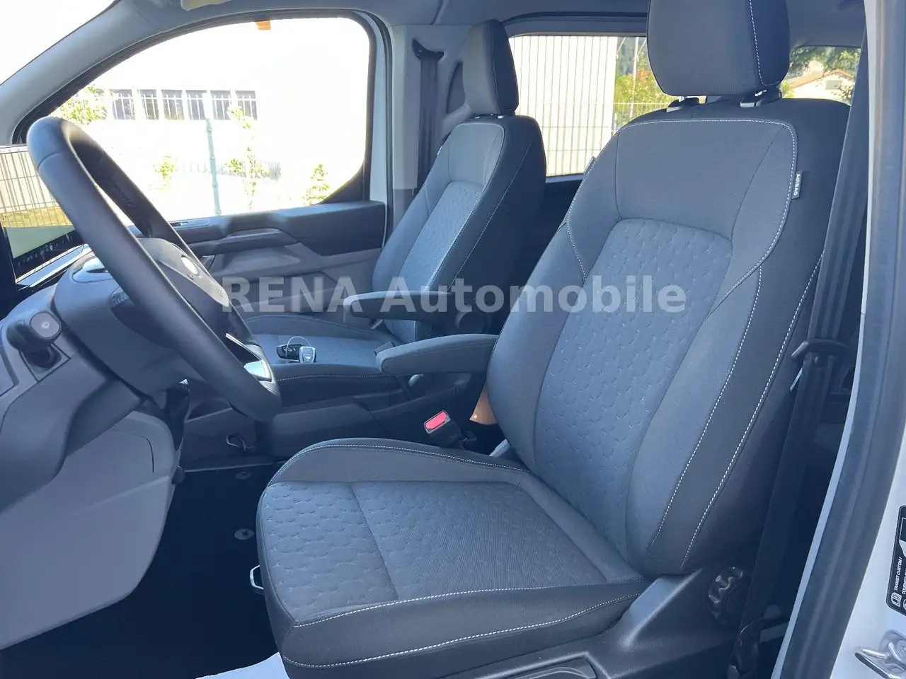 Ford Tourneo Custom 2026 — фото 11