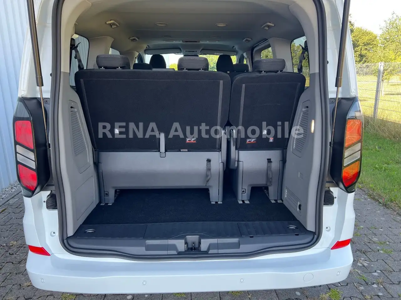 Ford Tourneo Custom 2026 — фото 9