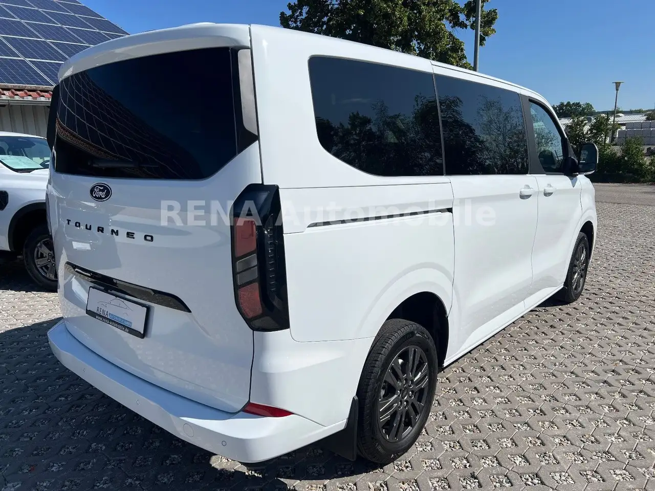 Ford Tourneo Custom 2026