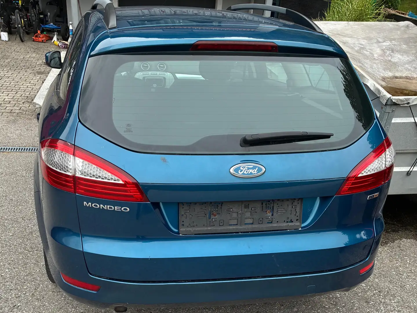 Ford Mondeo Mondeo Ambiente 2,0 TDCi/DPF Ambiente Blau - 2