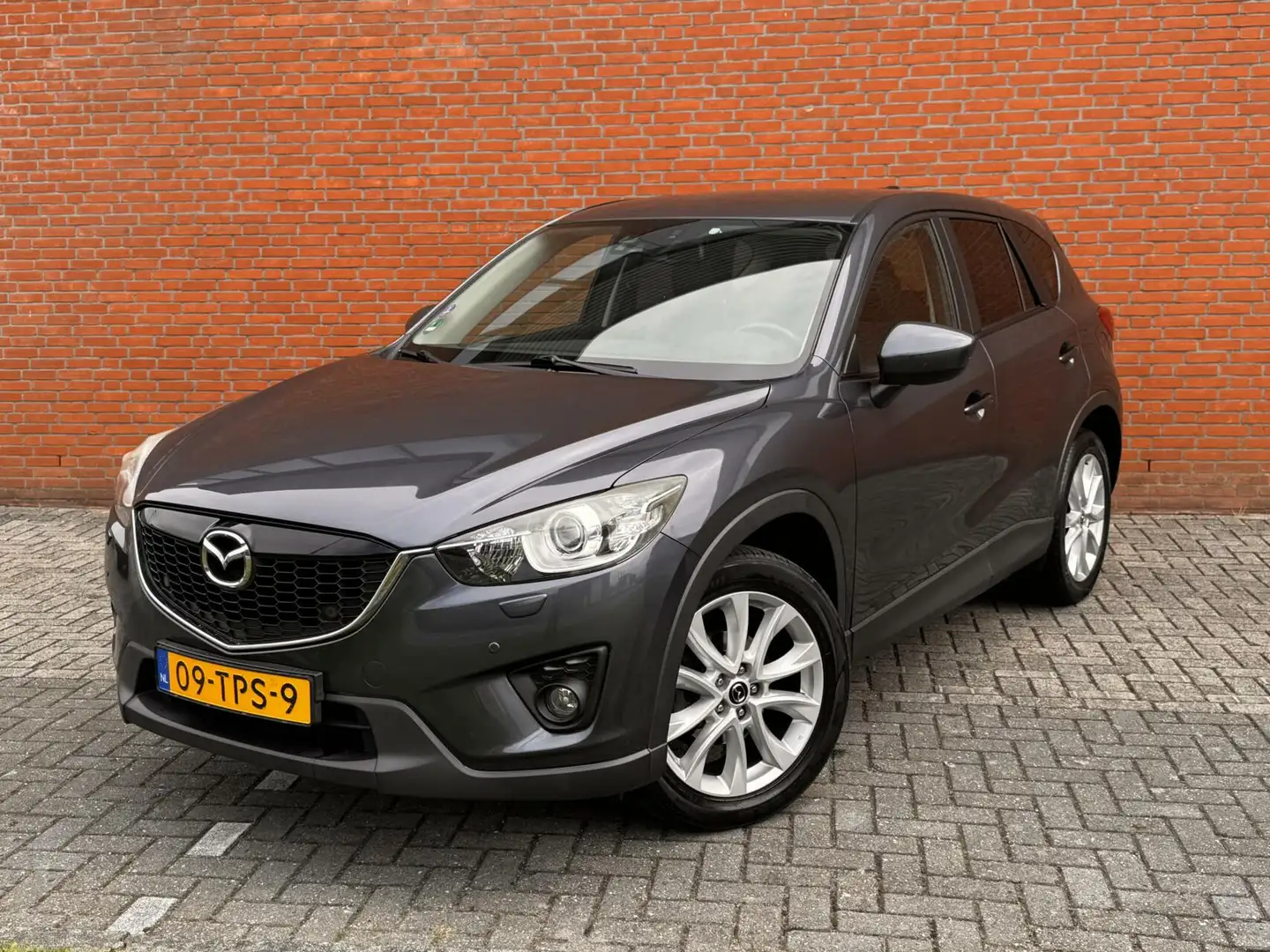 Mazda CX-5 2.0 GT-M 4WD|TREKHAAK|CAMERA|LANE ASSIST|KEYLESS Gris - 2