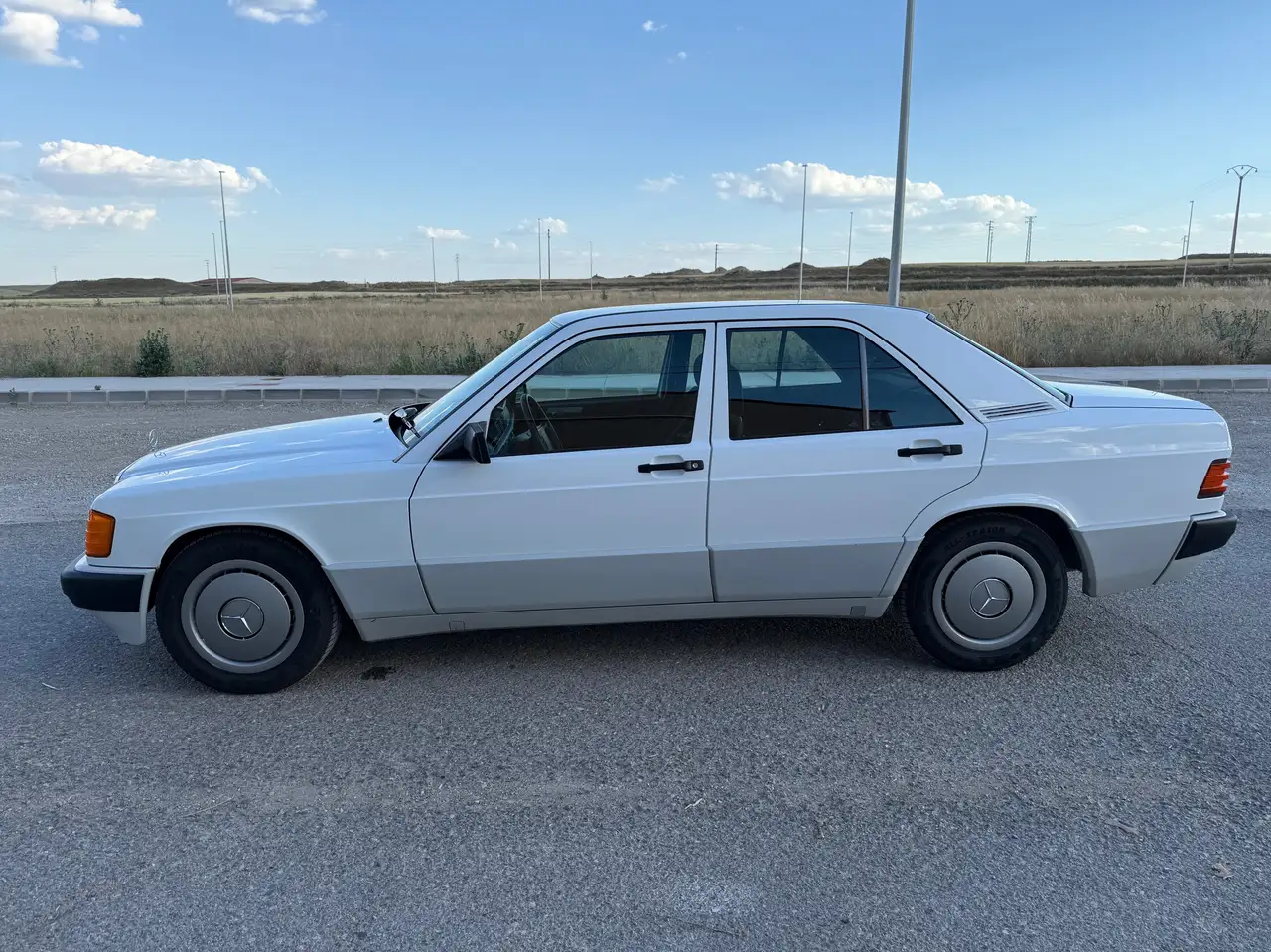 Mercedes-Benz 190E 2.0, foto 3