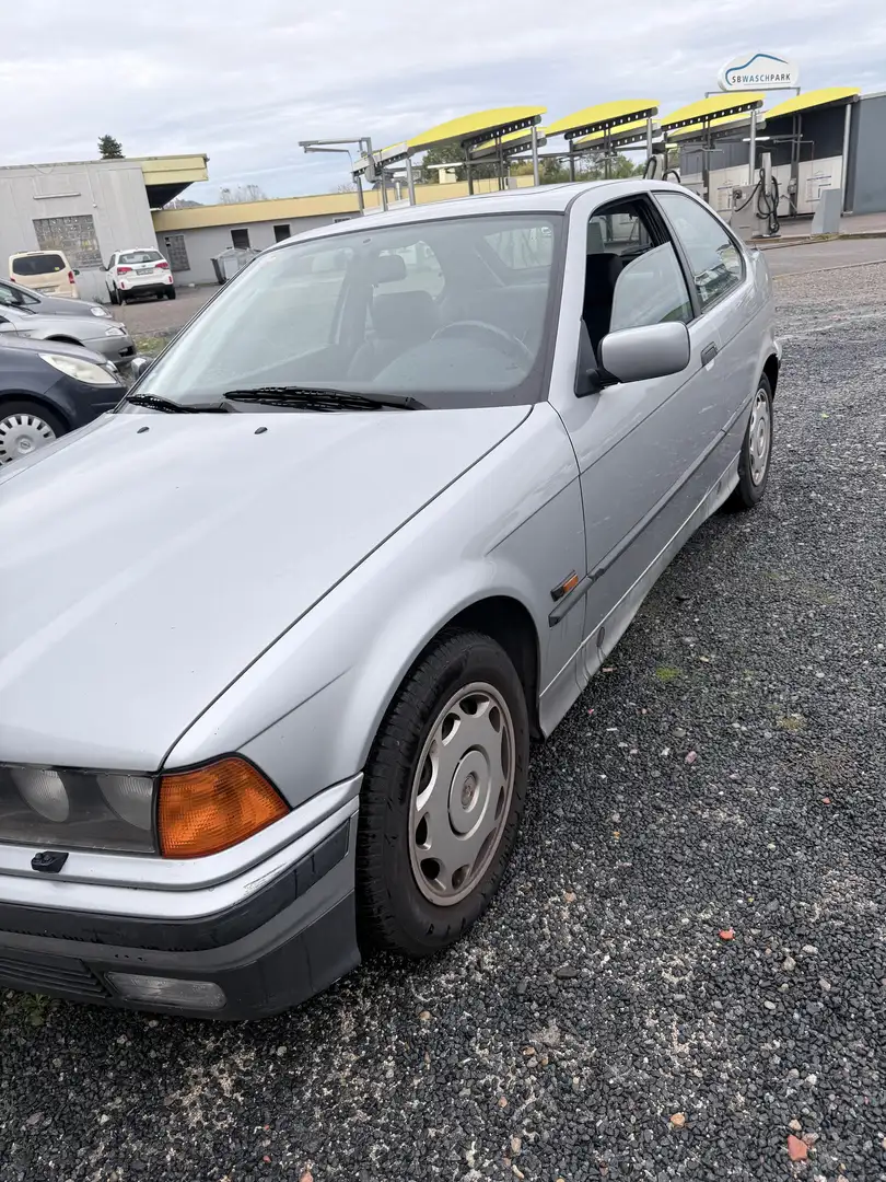 BMW 318 3er 318ti compact - 1