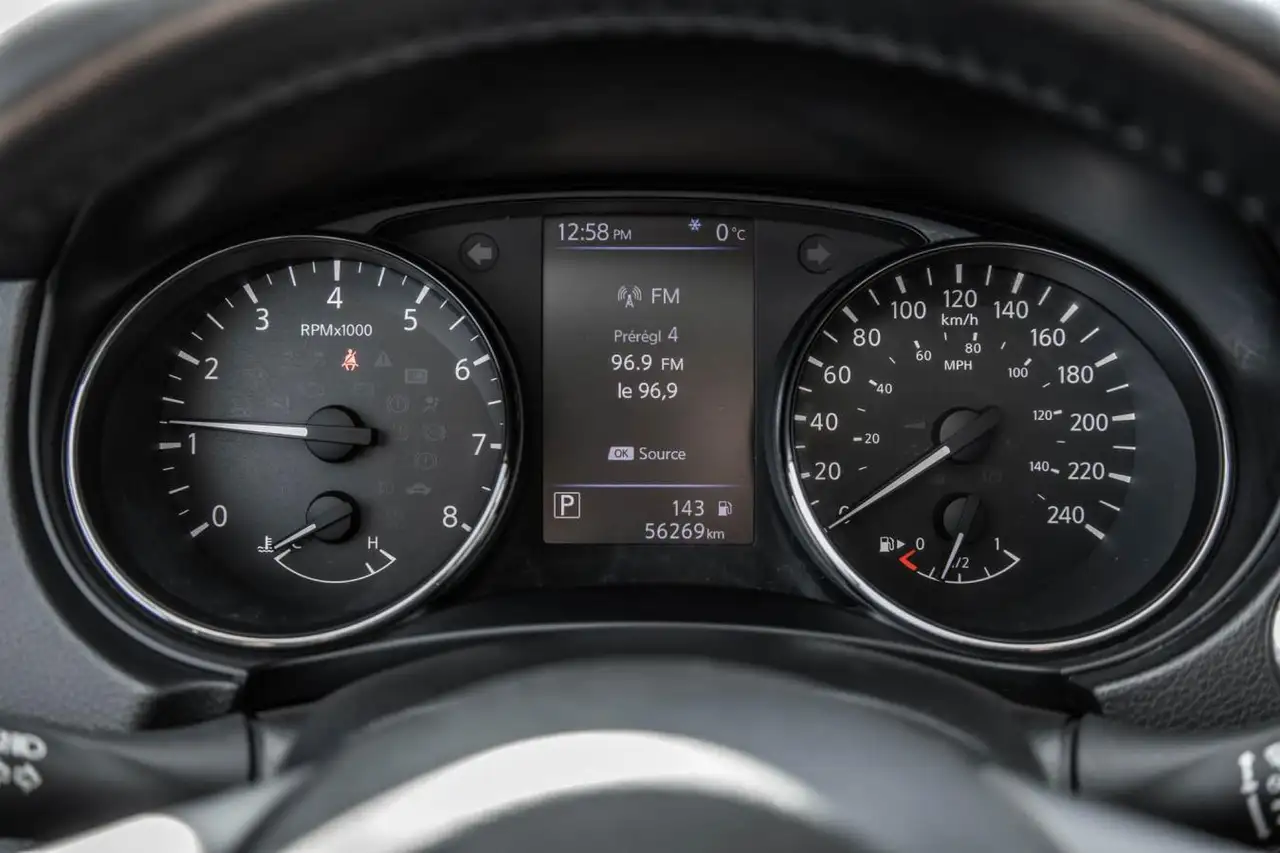 Nissan Qashqai снимка Nissan Qashqai