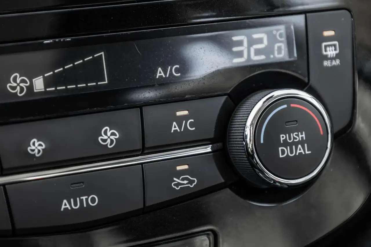 Nissan Qashqai снимка Nissan Qashqai