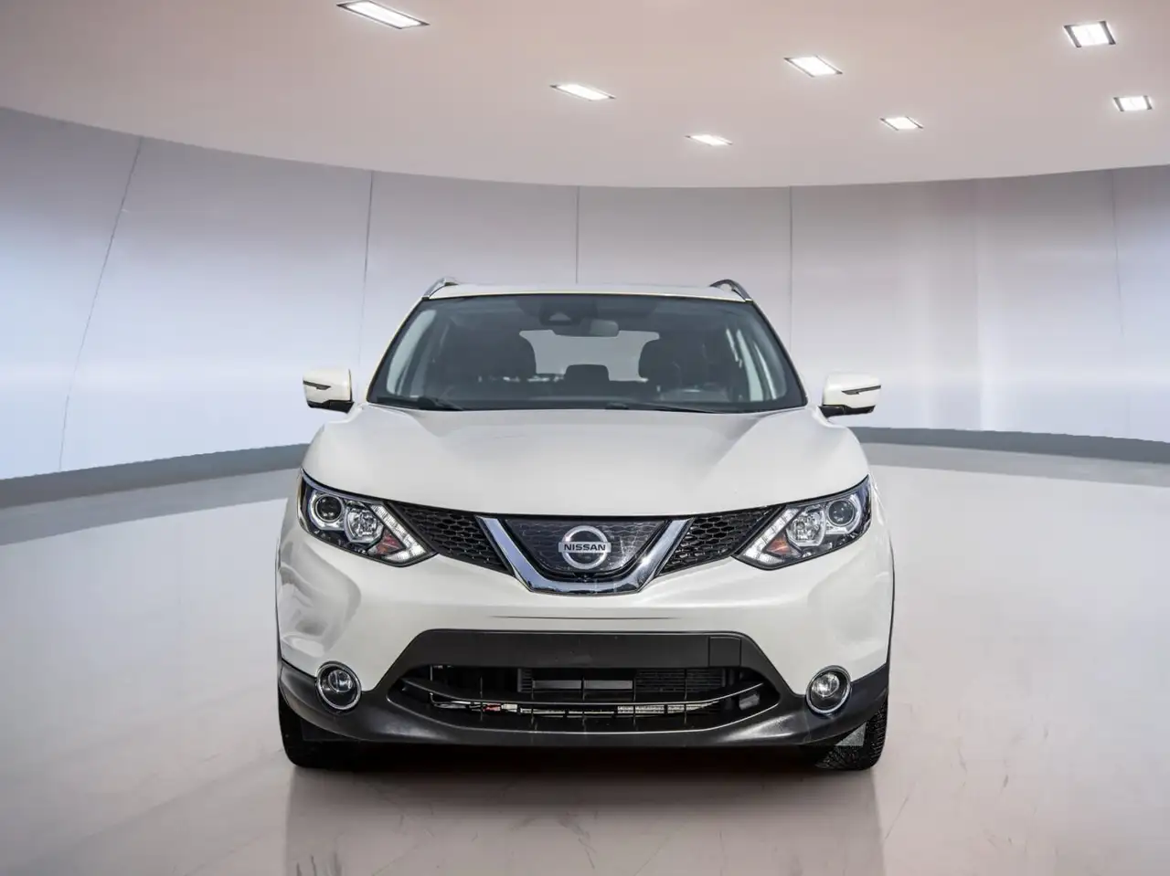 Nissan Qashqai снимка Nissan Qashqai