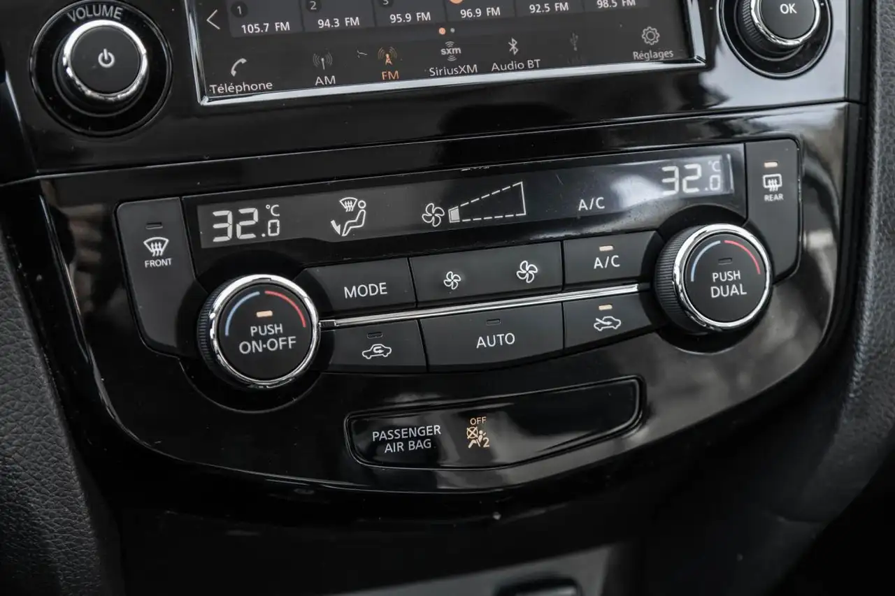 Nissan Qashqai снимка Nissan Qashqai