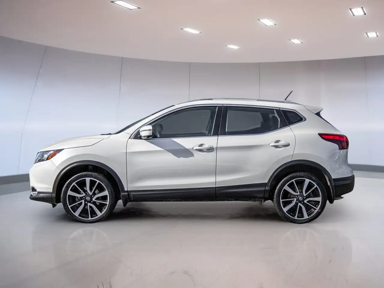 Nissan Qashqai снимка Nissan Qashqai
