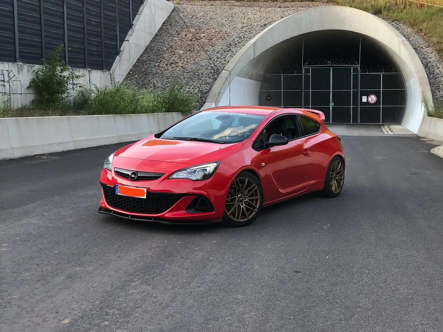 Opel Astra J OPC Rojo - 1