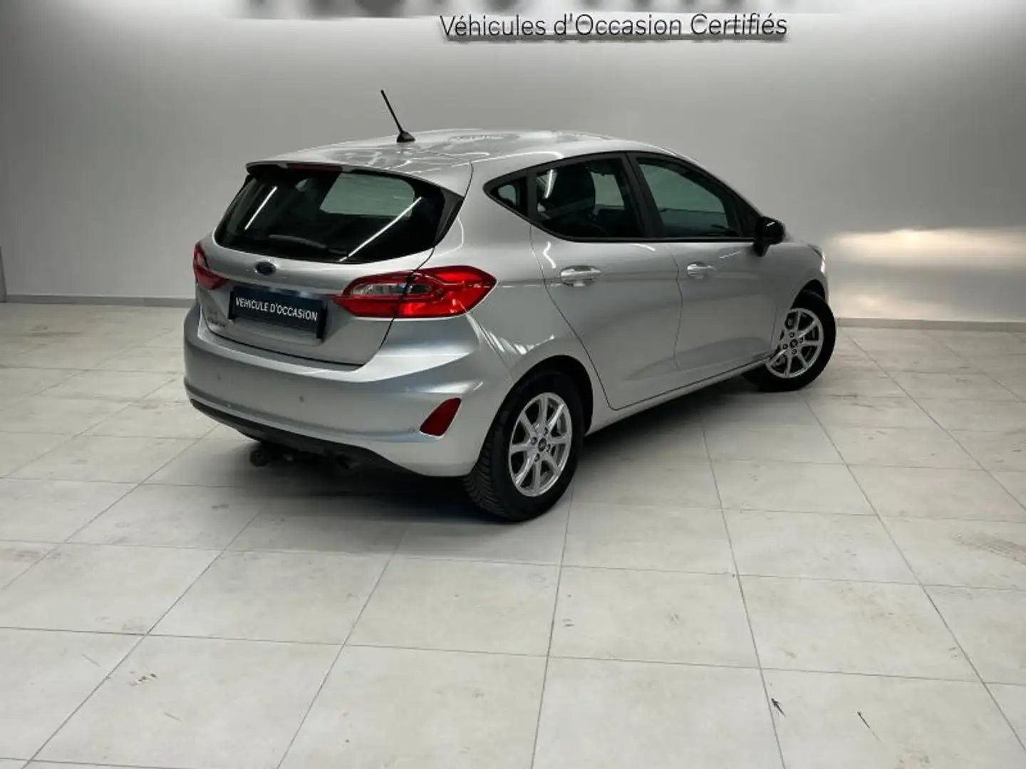 Ford Fiesta 1.0 EcoBoost 100ch Stop\u0026Start Titanium 5p Gris - 2