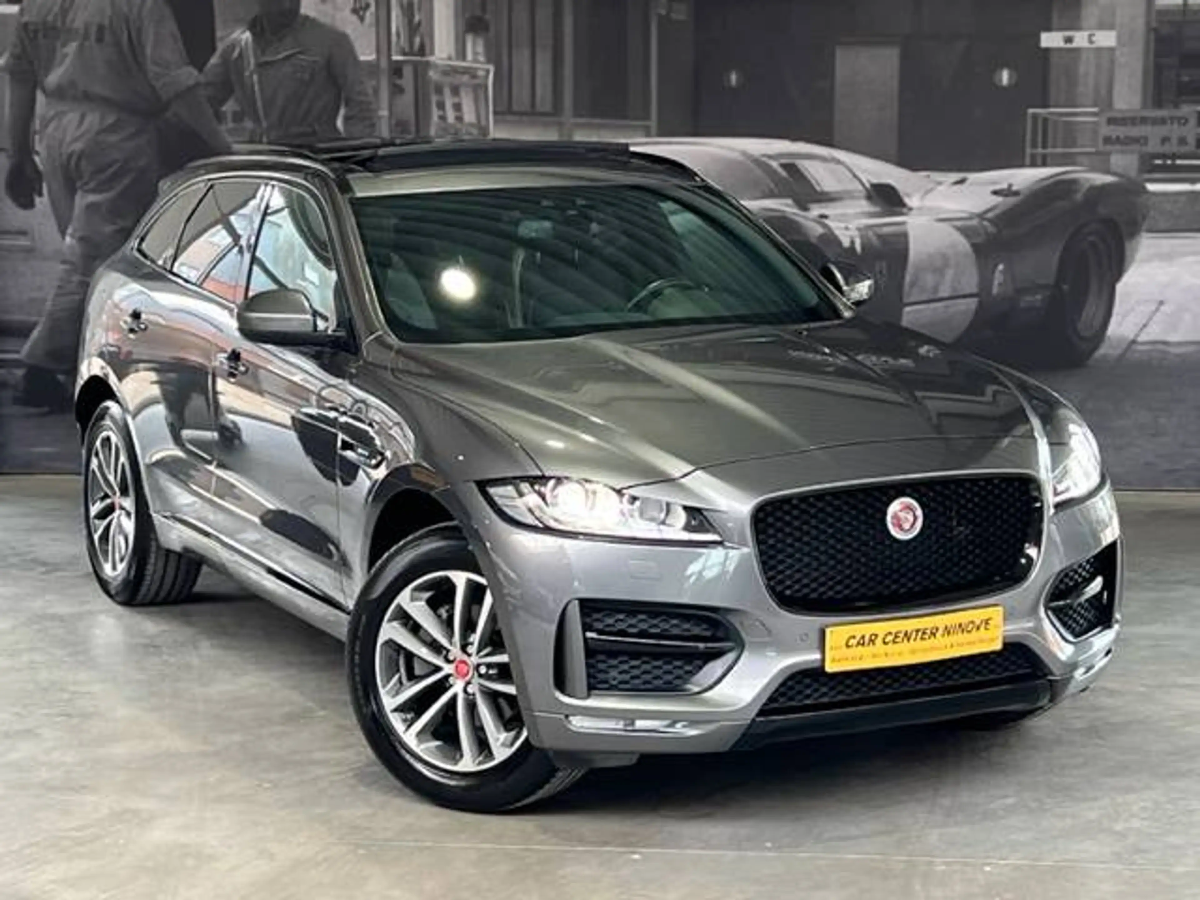 Jaguar F-Pace F-Pace 2.0 D AWD R-Sport — photo 6