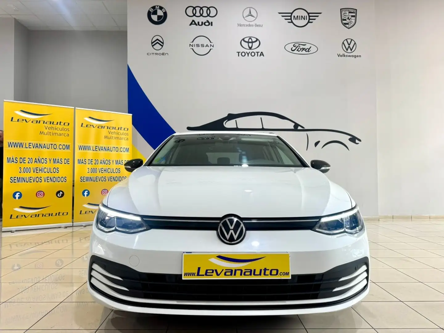 Volkswagen Golf 1.0 eTSI Life DSG 81kW Blanco - 2