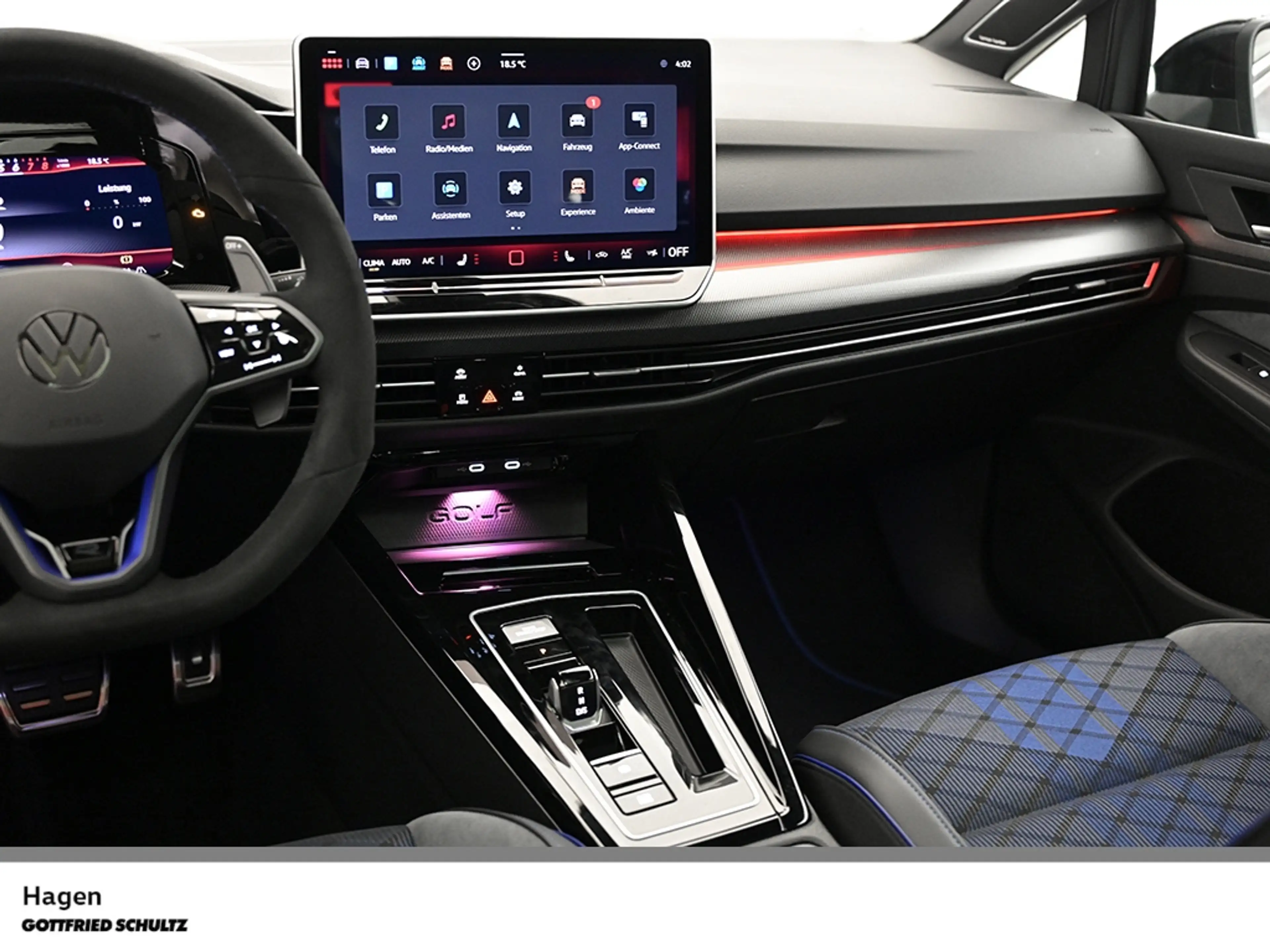 Volkswagen Golf R 2 0 l TSI 4x4 DSG — photo 15