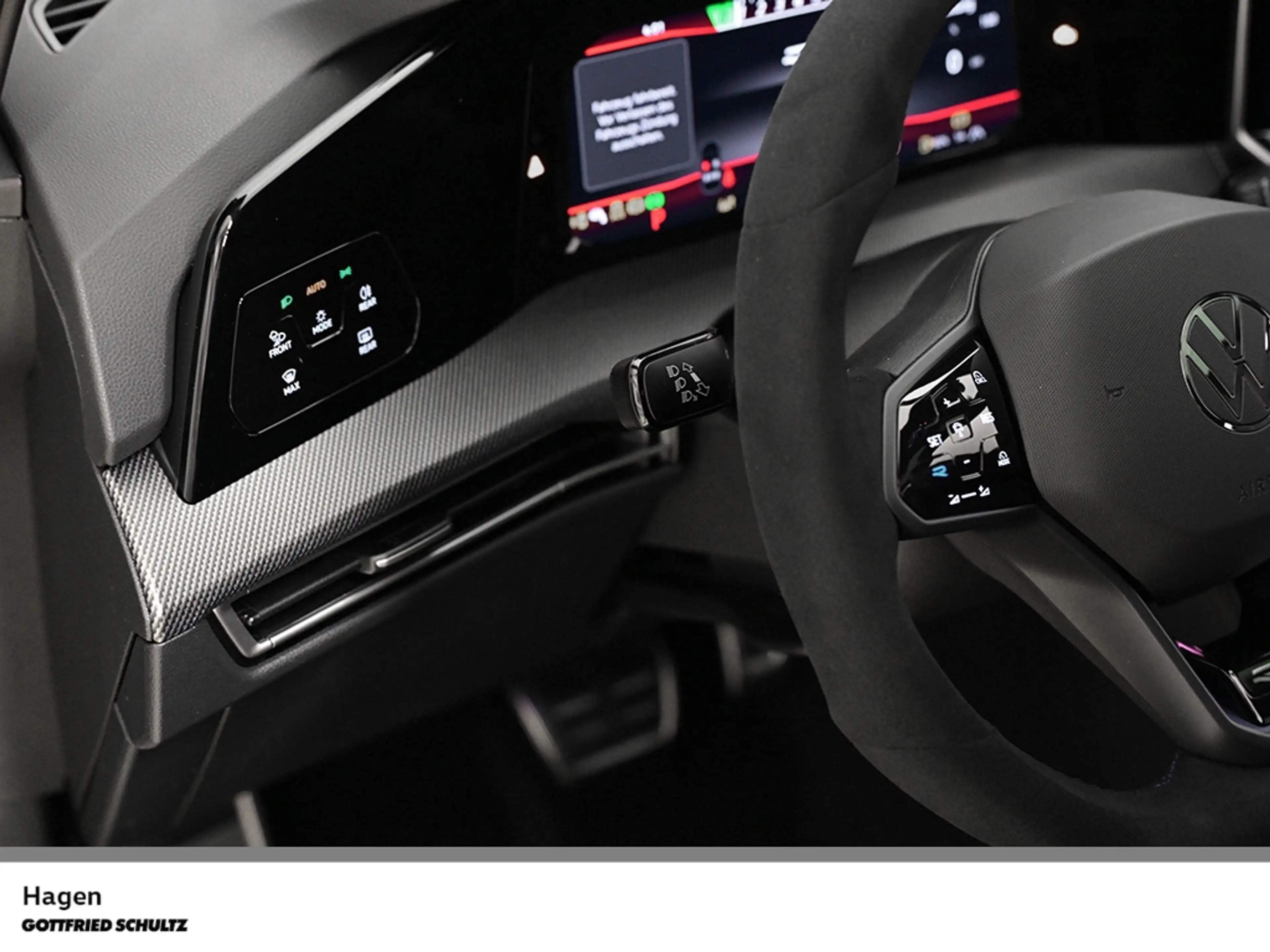 Volkswagen Golf R 2 0 l TSI 4x4 DSG — photo 9