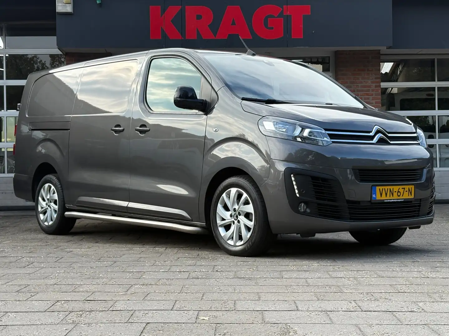 Citroen Jumpy 2.0 BlueHDI 145 PK L2 AUTOMAAT! 1e EIG, camera, pd Grijs - 2