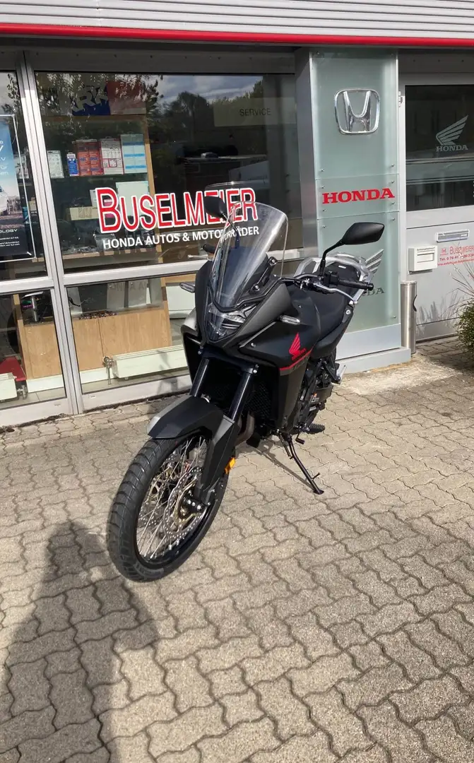 Honda Transalp 750 Fekete - 2