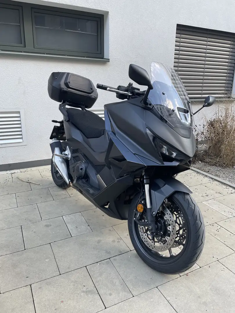 Honda Forza 750 Negro - 1