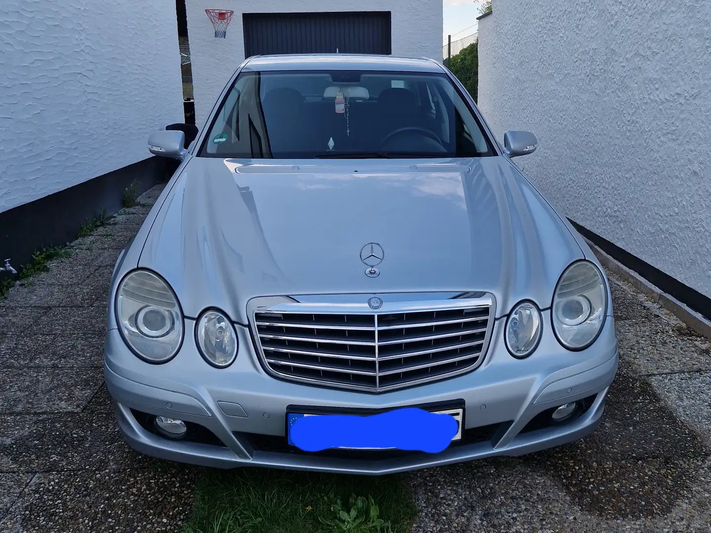 Mercedes-Benz E 200 E 200 CDI Classic BusinessEDITION Silber - 1