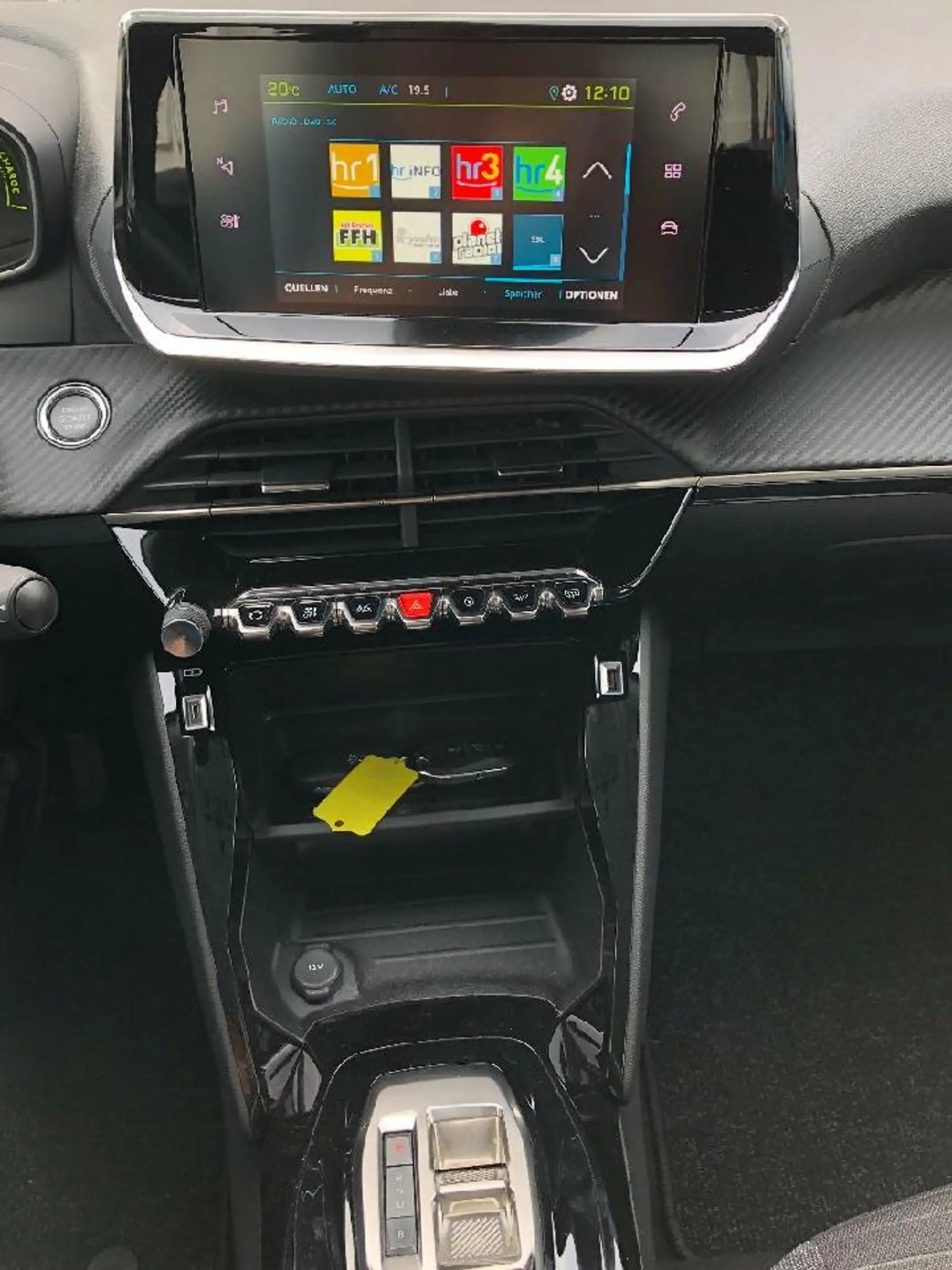 Peugeot e-2008 e- Active — photo 14