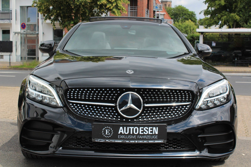 Mercedes-Benz C 300 AMG LINE+4 MATIC+PANO+BURMESTER+LED+KAMERA — photo 3