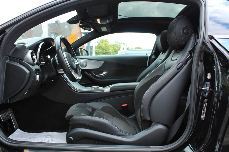 Mercedes-Benz C 300 AMG LINE+4 MATIC+PANO+BURMESTER+LED+KAMERA — photo 15