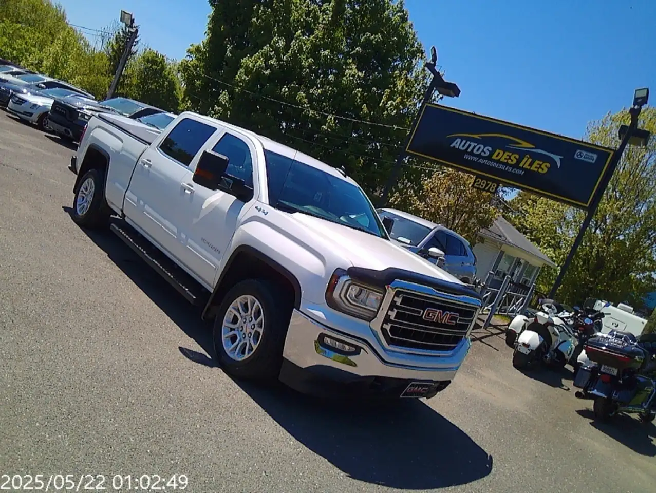 GMC Sierra 1500 photo GMC Sierra 1500