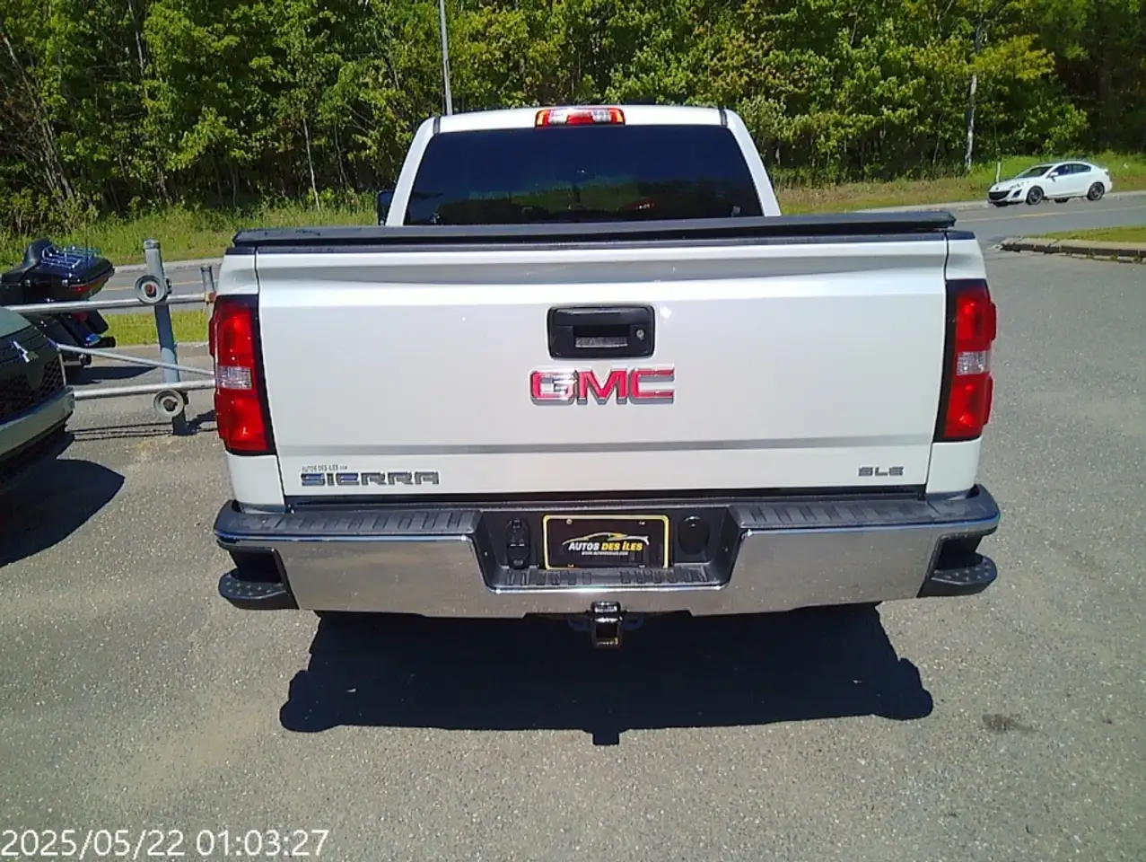 GMC Sierra 1500 photo GMC Sierra 1500