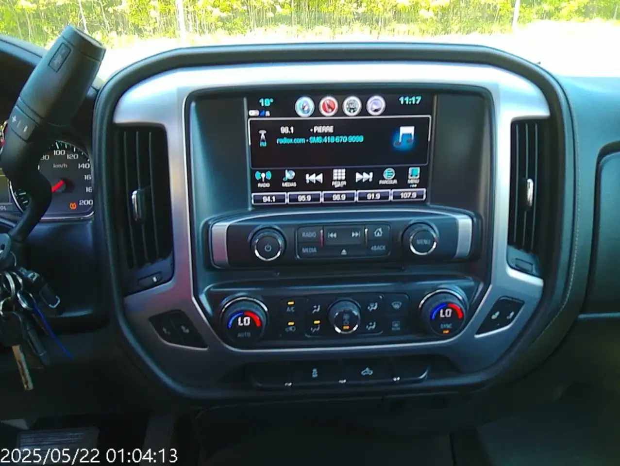 GMC Sierra 1500 photo GMC Sierra 1500