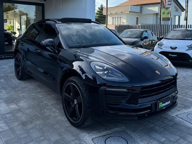 Porsche Macan main image