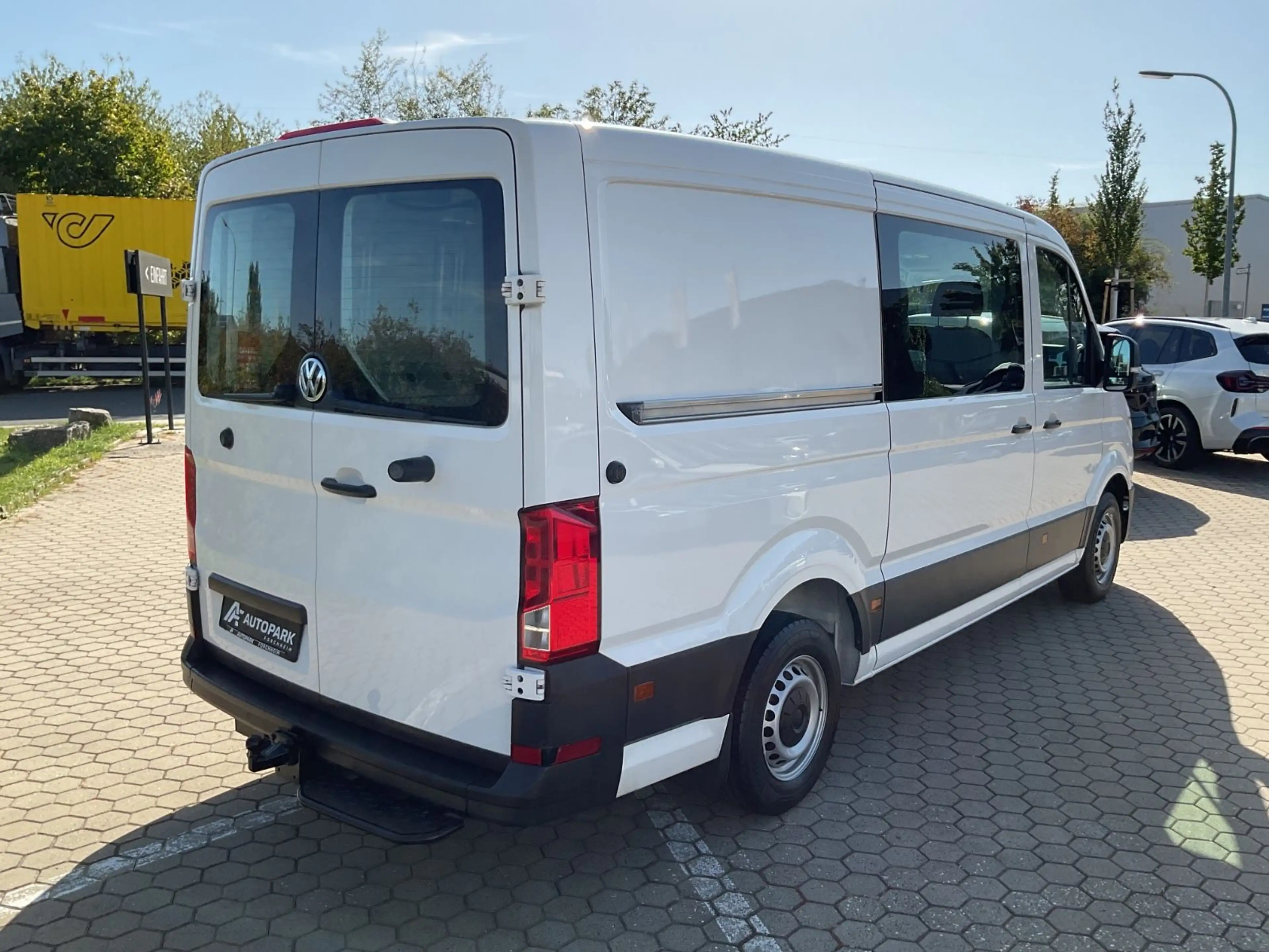 Volkswagen Crafter PLUS 35 mittel AHK LED Navi 7-Sitzer — photo 4