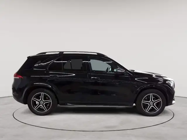 Mercedes-Benz Gle view 3