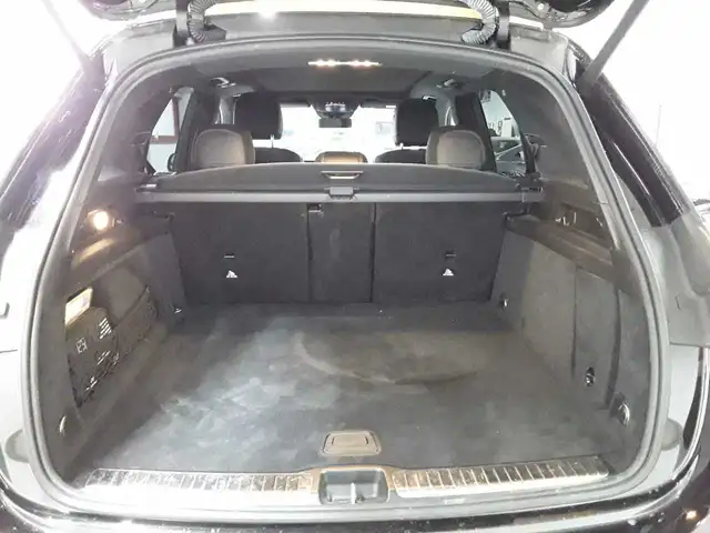 Mercedes-Benz Gle view 15