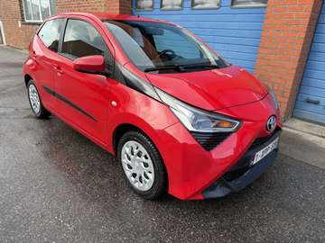 1.0i VVT-i x-play II M/M garantie Toyota 2030