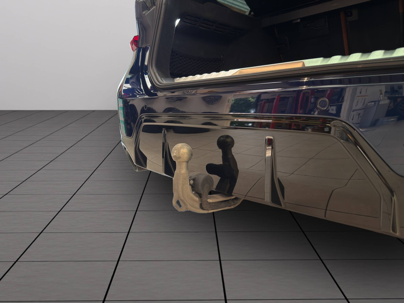 BMW 330 Touring 330eAS PHEV 50 jahre led pdc camera headup trekhaak pano btw... — photo 23