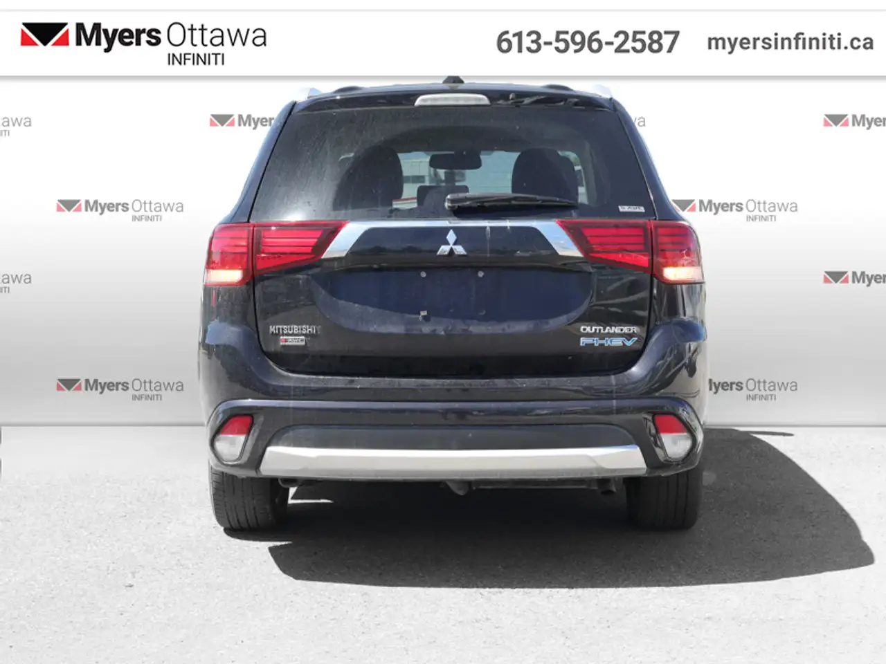 Mitsubishi Outlander снимка Mitsubishi Outlander