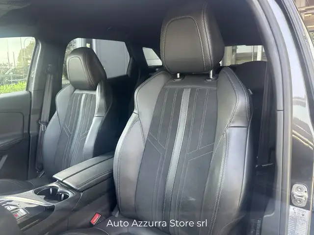 Peugeot 3008 view 8