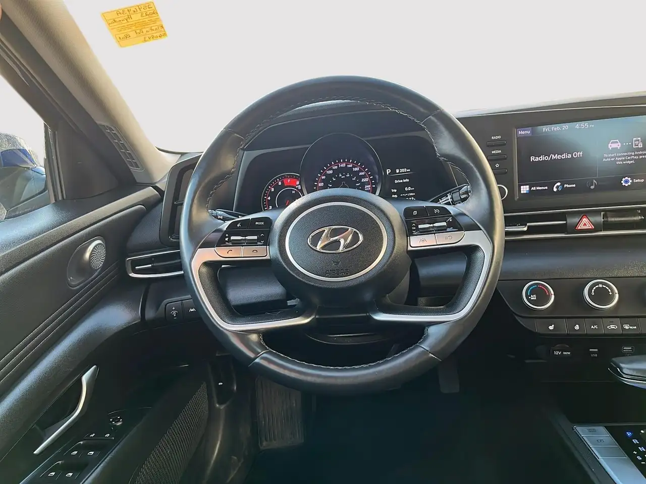 Hyundai ELANTRA снимка Hyundai ELANTRA