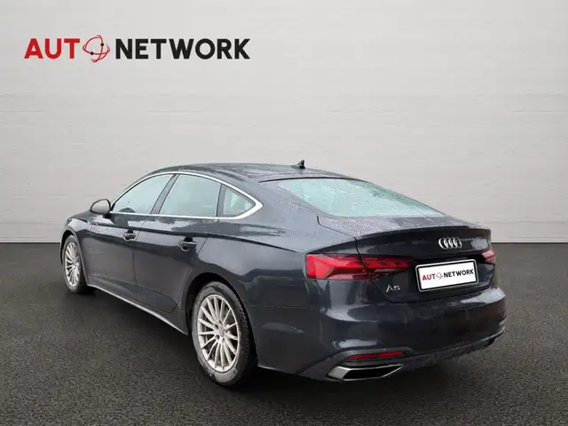 Audi A5 view 3