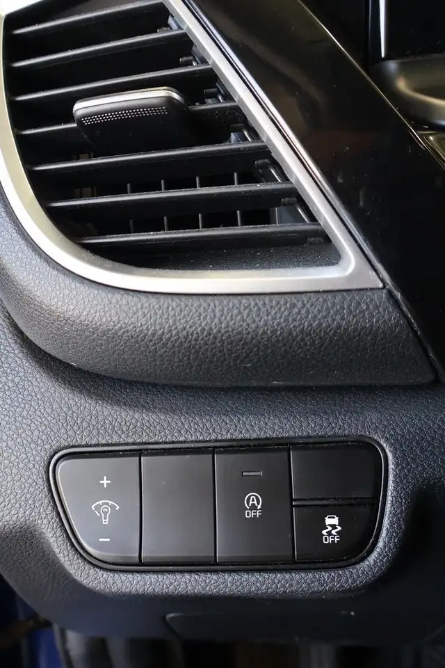 Kia Seltos снимка Kia Seltos