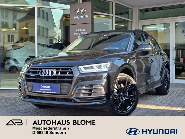 Audi Q5 2.0 TFSi Quattro S Line / AHK / Matrix-LED / Pano