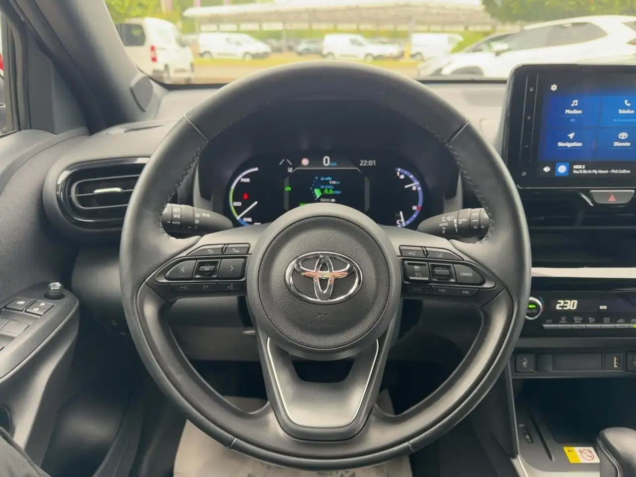 Toyota Yaris Cross 1,5-l Hybrid Team D*R-Kamera*Navi*8-Fach*, миниатюра 9
