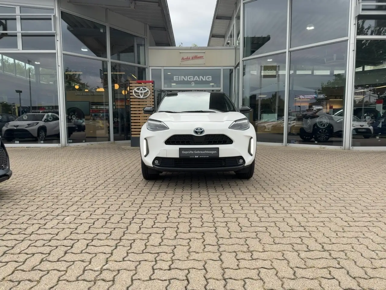 Toyota Yaris Cross 1,5-l Hybrid Team D*R-Kamera*Navi*8-Fach*, миниатюра 6