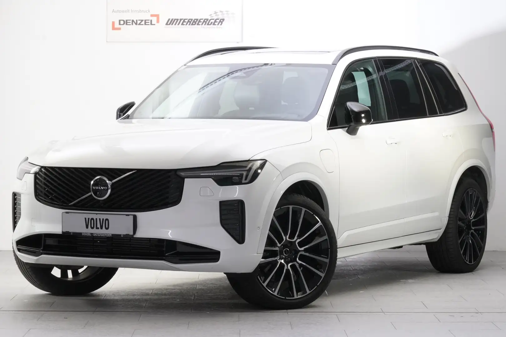 Volvo XC90 T8 Plug in Hybrid Ultra Dark Weiß - 2