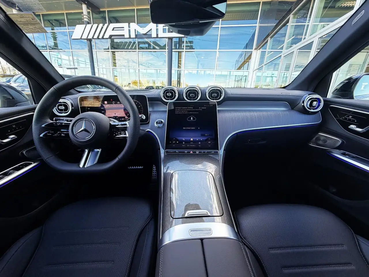 Mercedes-Benz GLC снимка Mercedes-Benz GLC